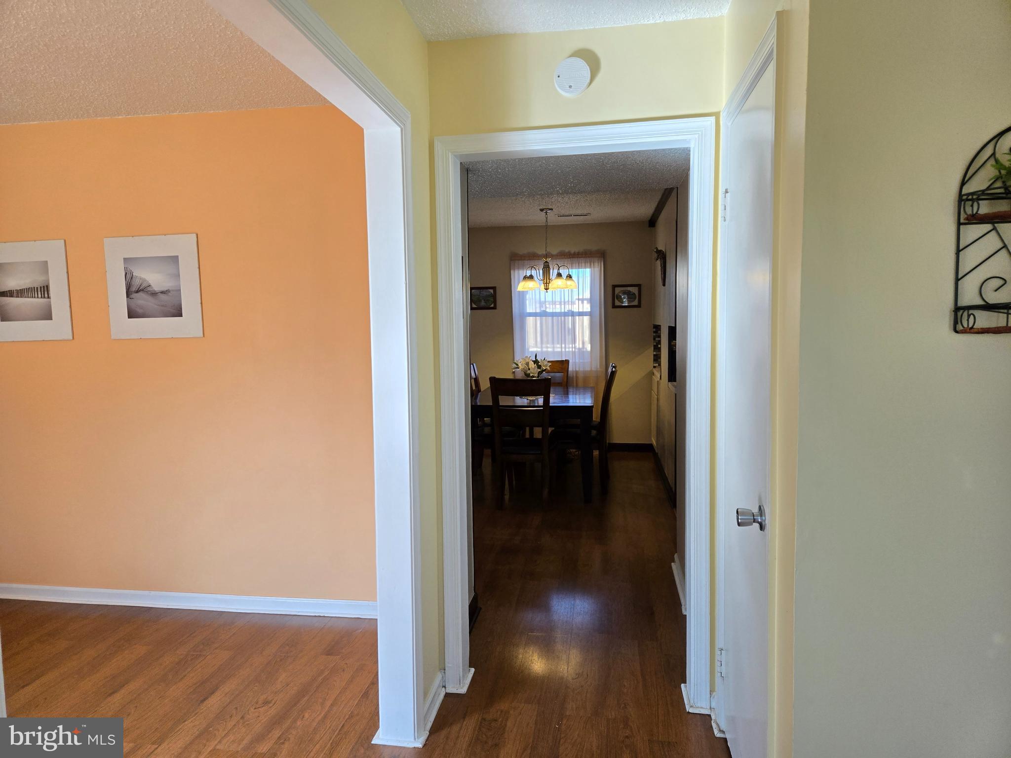 913 Spring Garden Lane Virginia Beach, VA 23452 - Photo 6 of 31 Entry