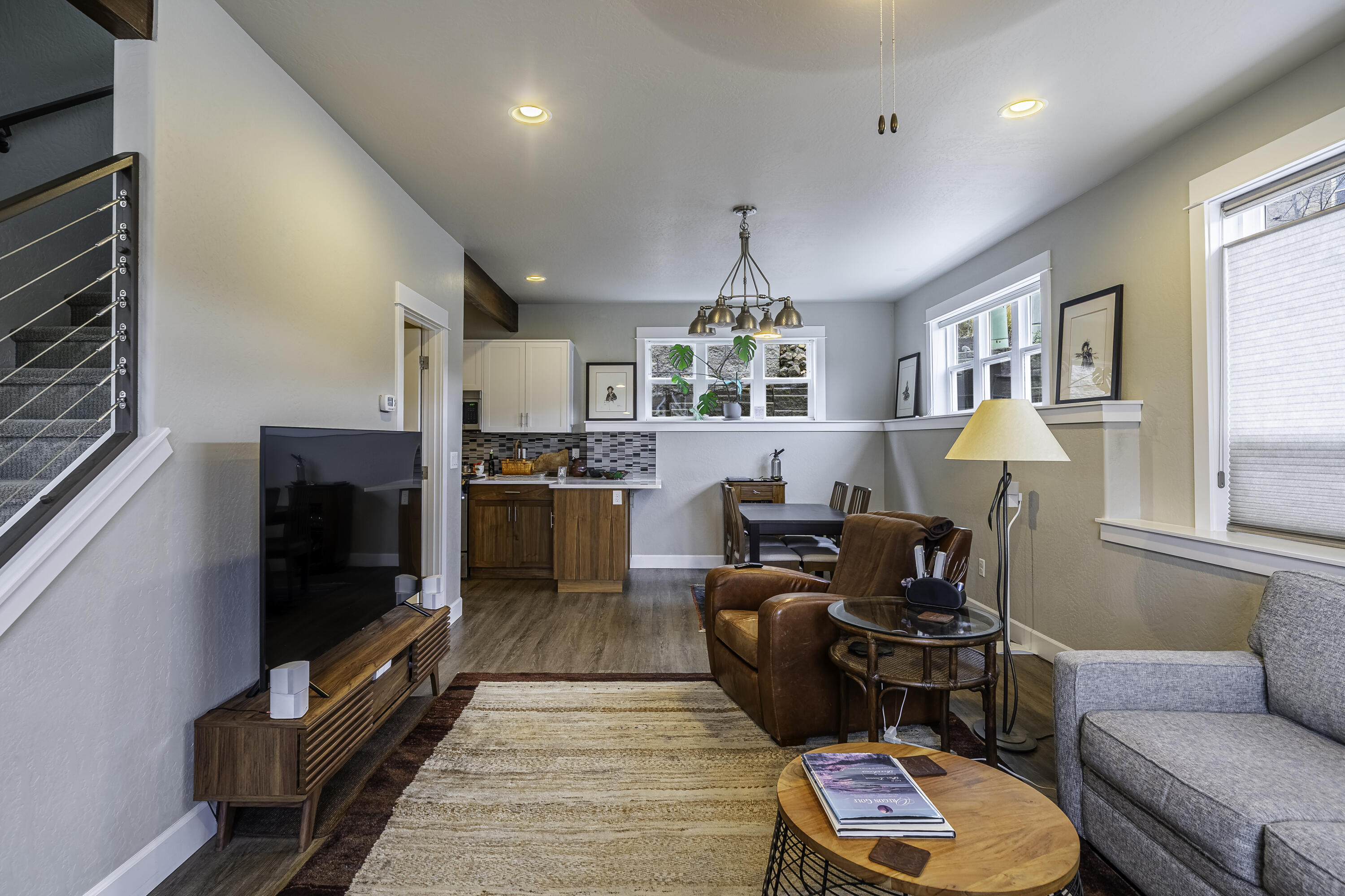 946 Stone Ridge Avenue Ashland, OR 97520 - Photo 11 of 26 DSC06390-Edit