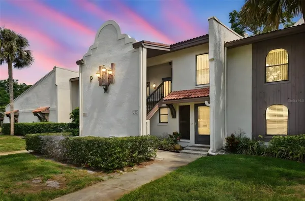 $280,000 | 3505 Tarpon Woods Boulevard, Unit P404, Palm Harbor, FL 34685