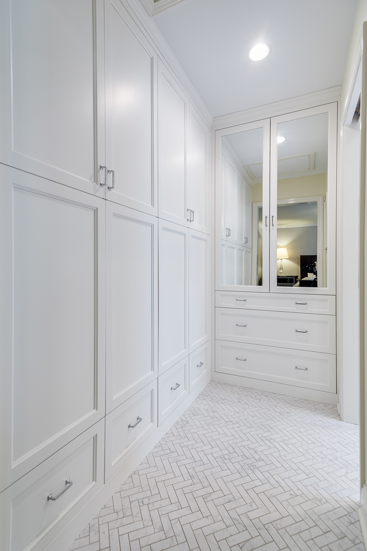 559 Rockefeller Road Lake Forest, IL 60045 - Photo 16 of 50 wooden floor with white cabinet