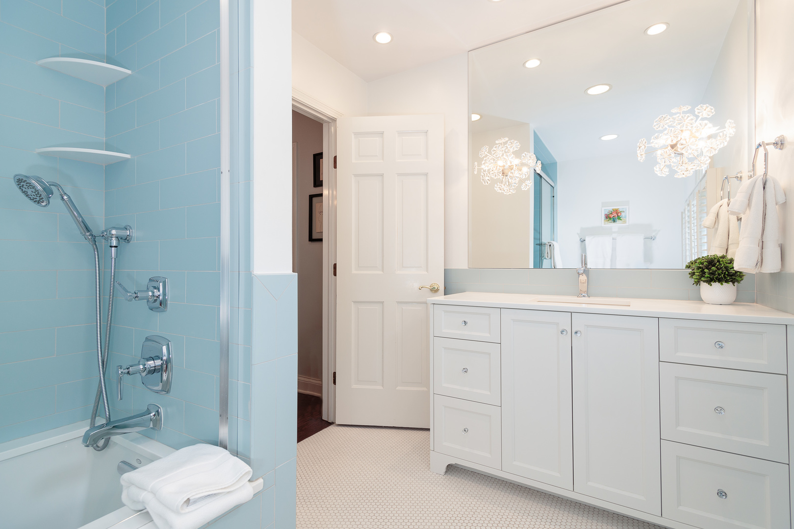 559 Rockefeller Road Lake Forest, IL 60045 - Photo 24 of 50 a spacious bathroom with a double vanity sink mirror and toilet