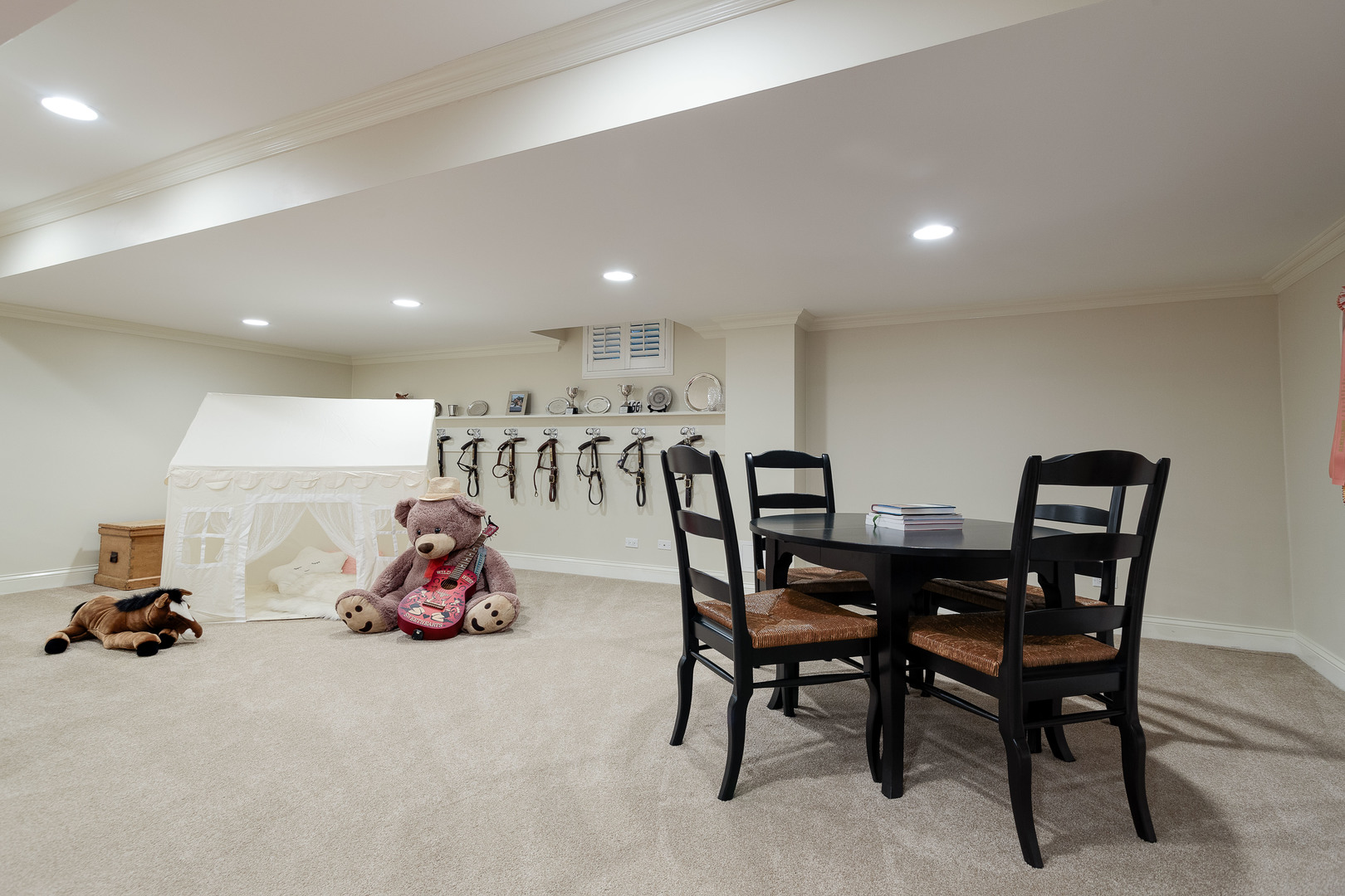559 Rockefeller Road Lake Forest, IL 60045 - Photo 29 of 50 a view of a room with gym equipment