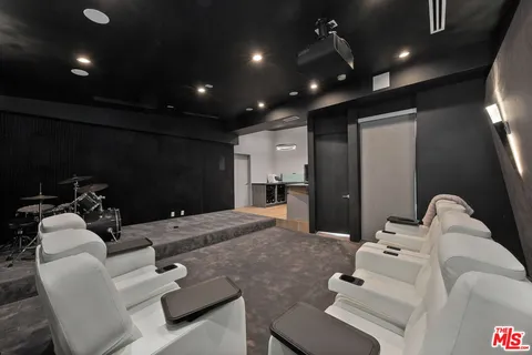 $71,500 | 1368 Beckwith Avenue, Los Angeles, CA 90049