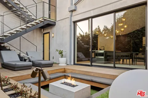 $71,500 | 1368 Beckwith Avenue, Los Angeles, CA 90049