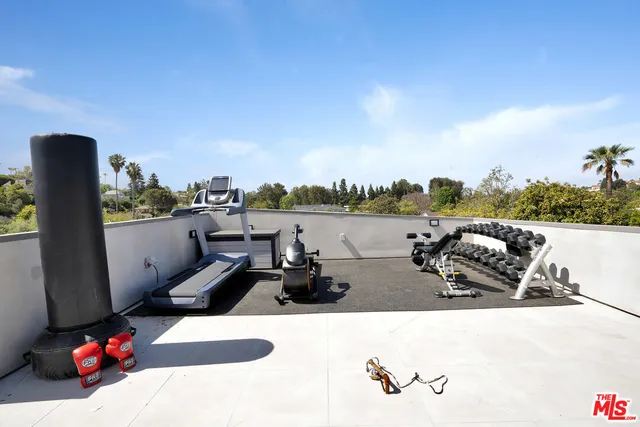 $71,500 | 1368 Beckwith Avenue, Los Angeles, CA 90049