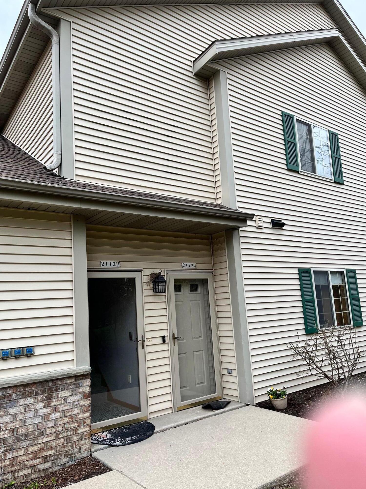 2112 Pine Ridge Court, Unit H Grafton, WI 53024 - Photo 3 of 18 Rear Elev