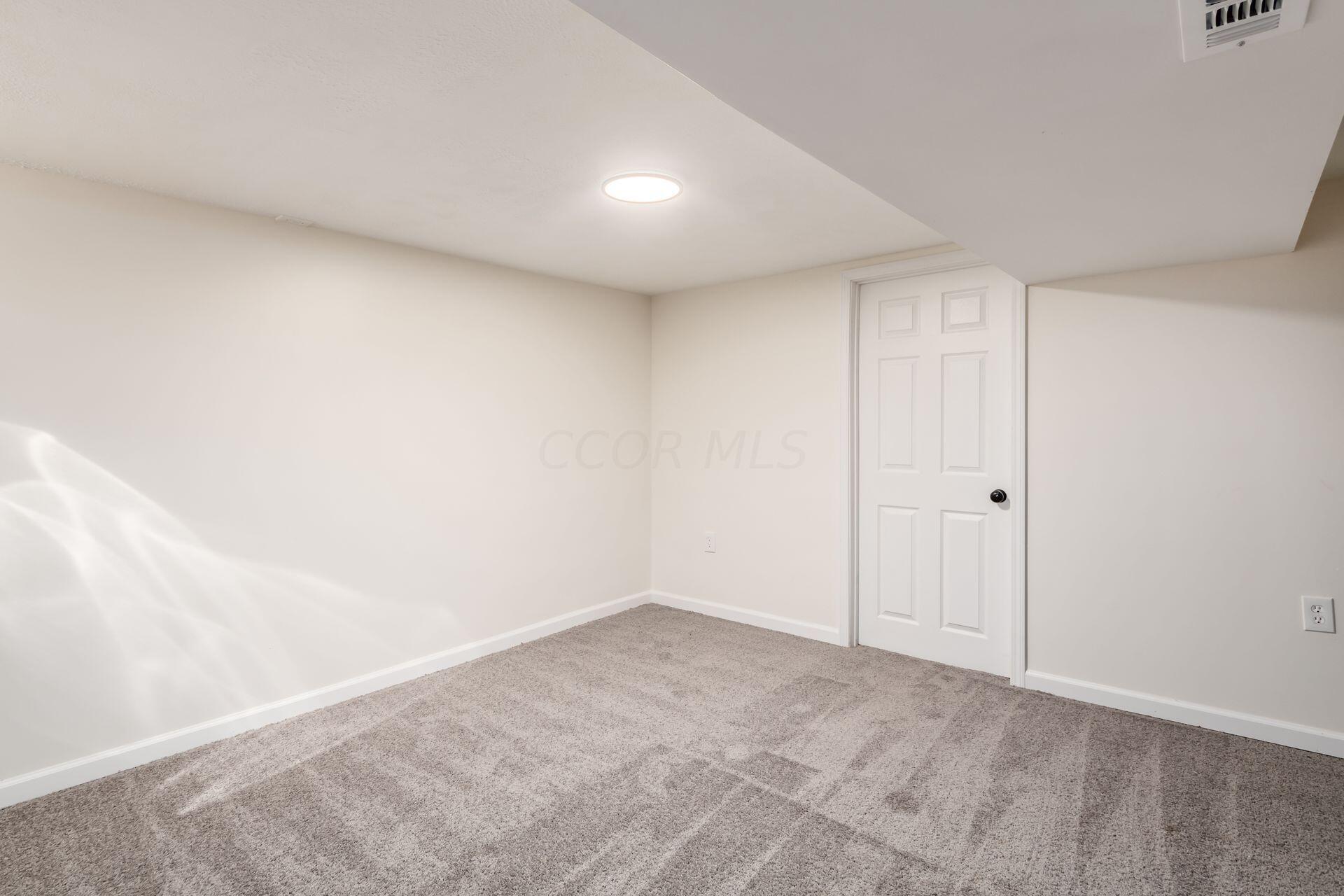 5720 Beechcroft Road, Unit G Columbus, OH 43229 - Photo 19 of 24 021_ Rd Columbus OH 43229 USA