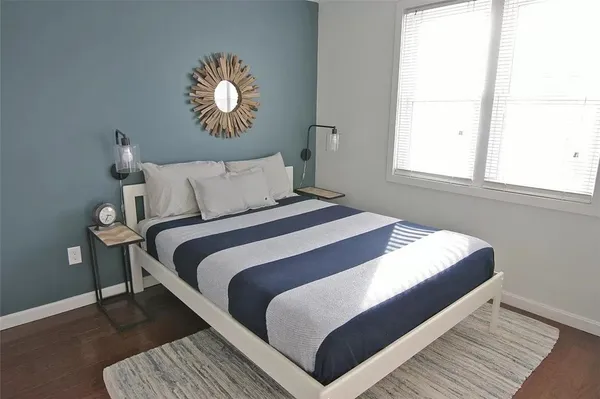 $3,300 | 70 Houston Avenue, Unit 70, Newport, RI 02840