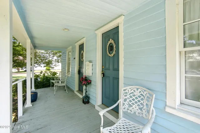 $300,000 | 401 East Queen Street, Edenton, NC 27932