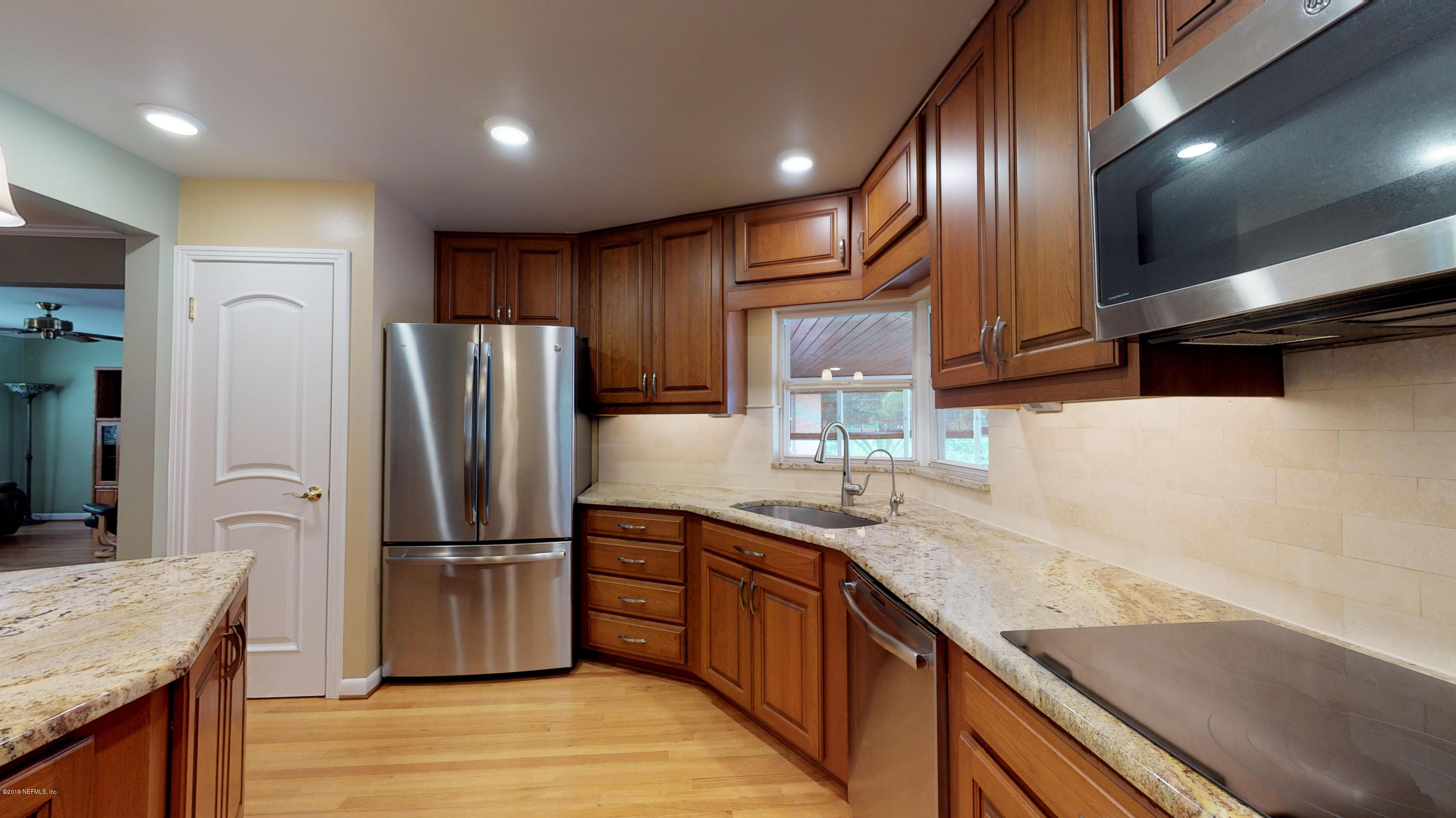 10Kitchen