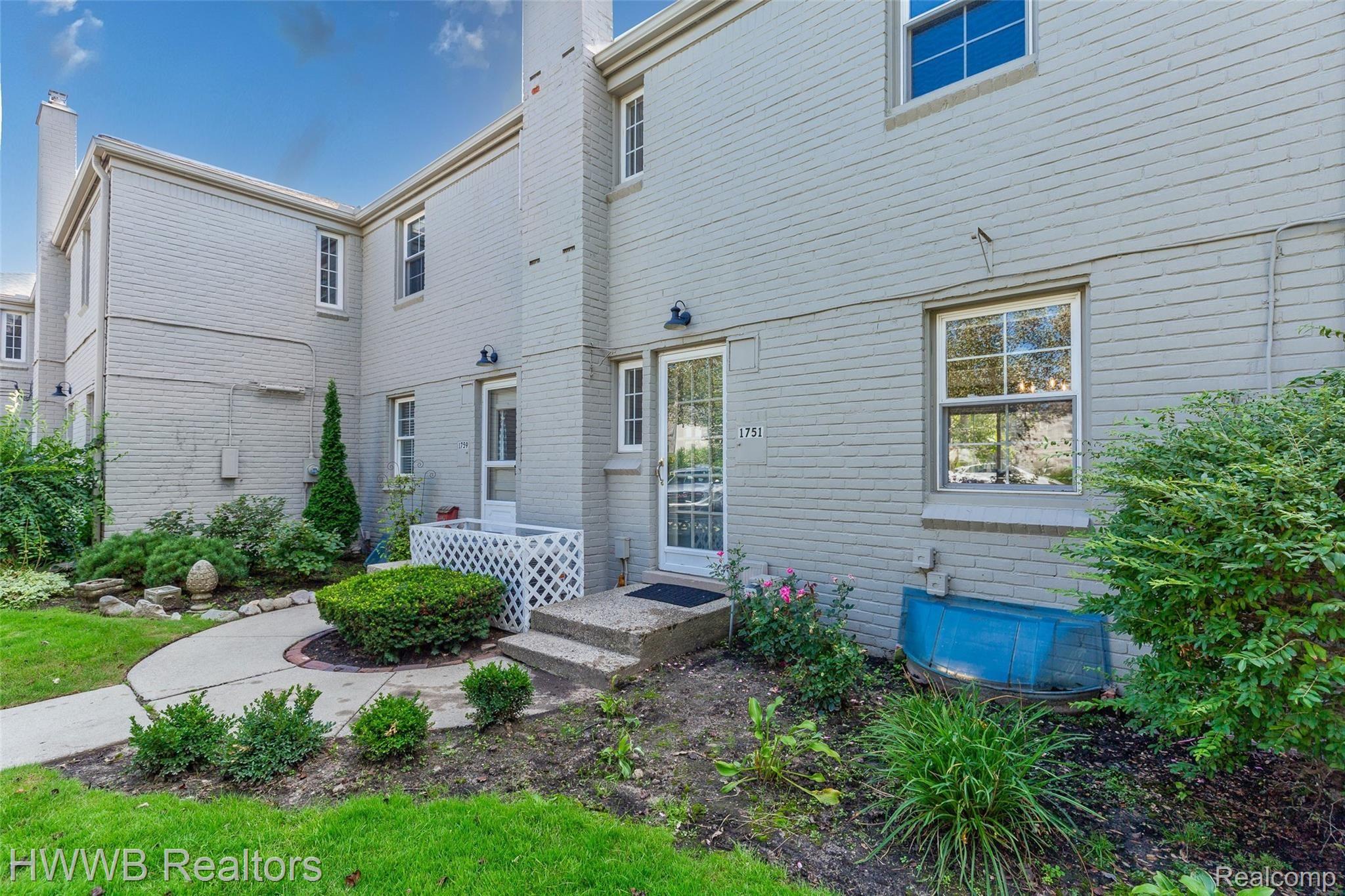 1751 Graefield Road Birmingham, MI 48009 - Photo 21 of 22 592A4212-Edit.jpg