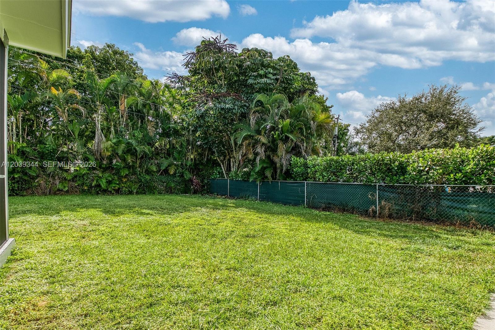 11527 Southwest 81st Road, Unit 11527 Pinecrest, FL 33156 - Photo 16 of 20