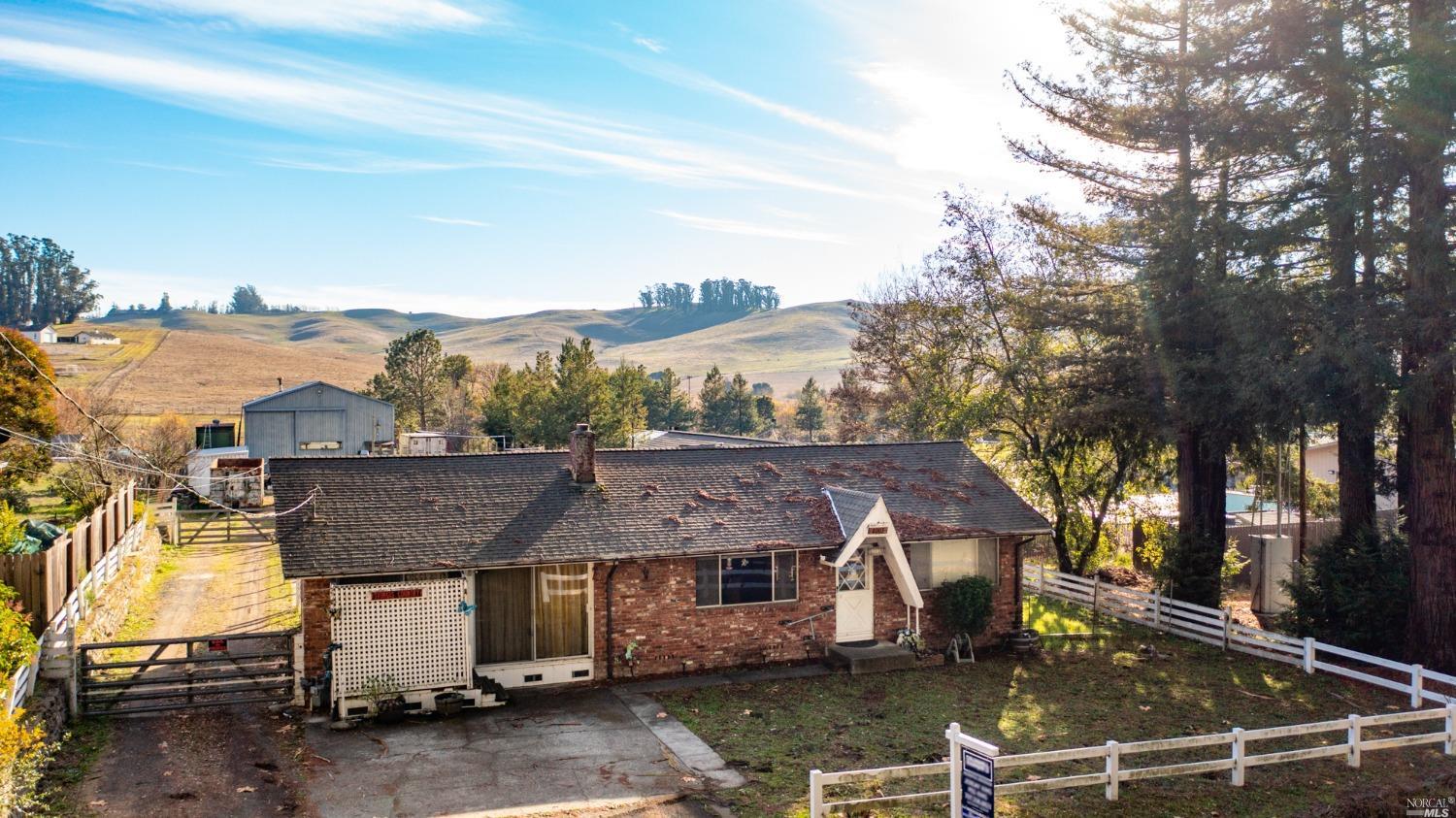 4003 Roblar Road Petaluma, CA 94952 - Photo 1 of 1 Gallery Image 1