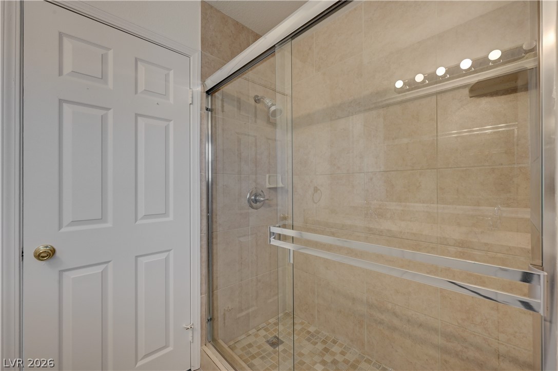 6505 Deadwood Road Las Vegas, NV 89108 - Photo 8 of 33 Master Bathroom