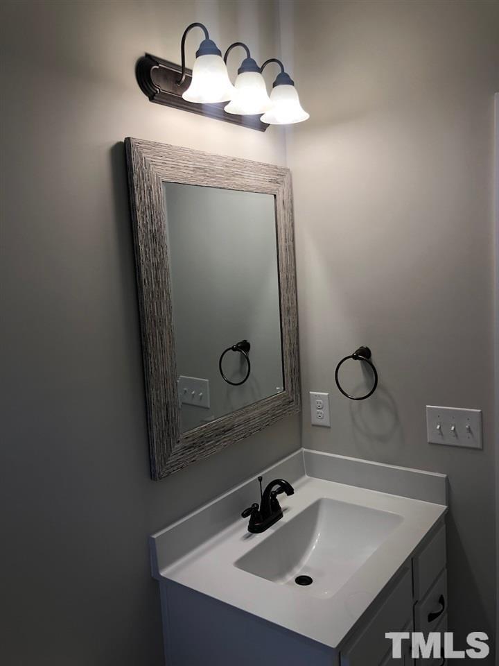 301 Old Eason Road Zebulon, NC 27597 - Photo 6 of 10 Gallery Image 6