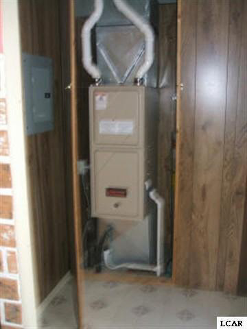 3933 Spielman Road Adrian, MI 49221 - Photo 7 of 10 1017505-6.JPG
