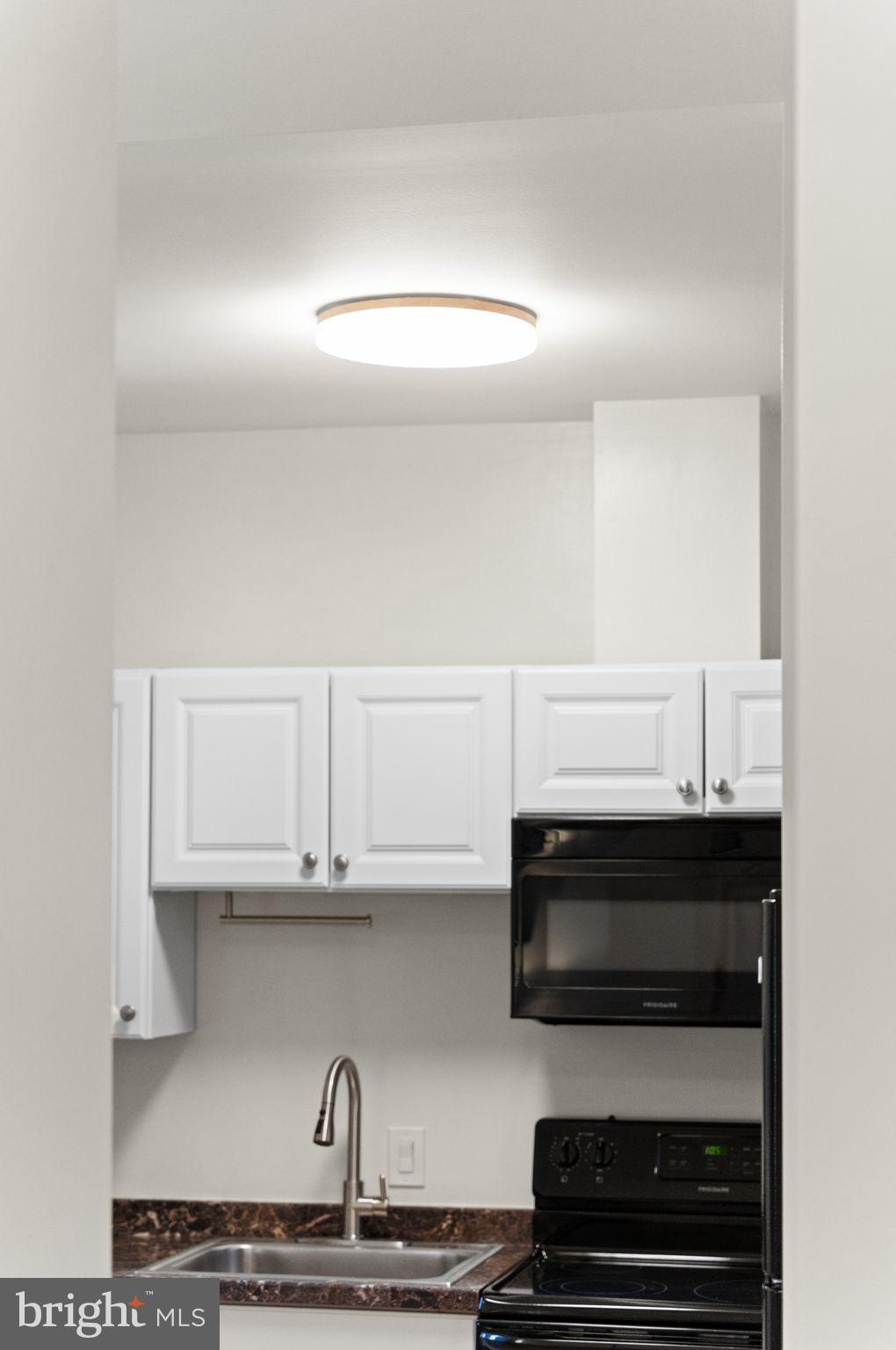 2000 16th Street Northwest, Unit 302 Washington, DC 20009 - Photo 15 of 36 Designer lighting throughout