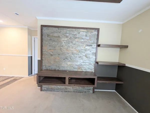 $122,000 | 129 Grandview Drive, Clintwood, VA 24228