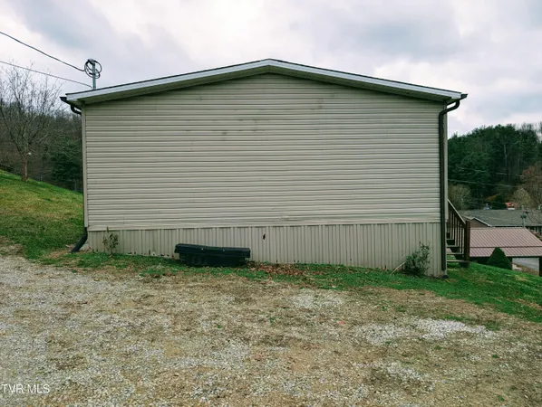$122,000 | 129 Grandview Drive, Clintwood, VA 24228