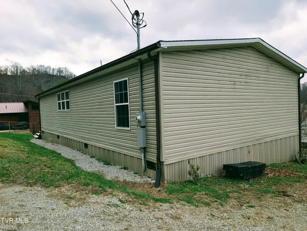 $122,000 | 129 Grandview Drive, Clintwood, VA 24228