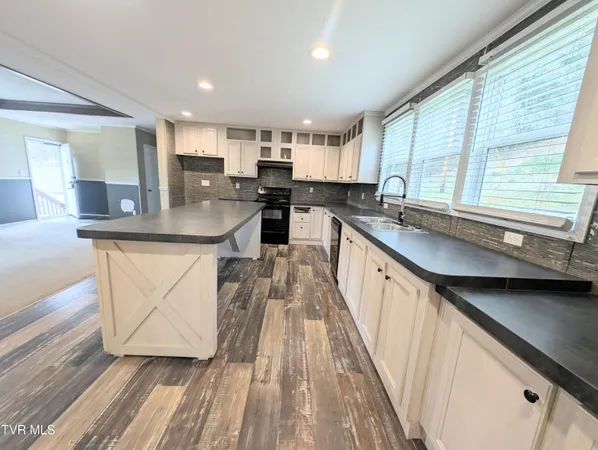 $122,000 | 129 Grandview Drive, Clintwood, VA 24228