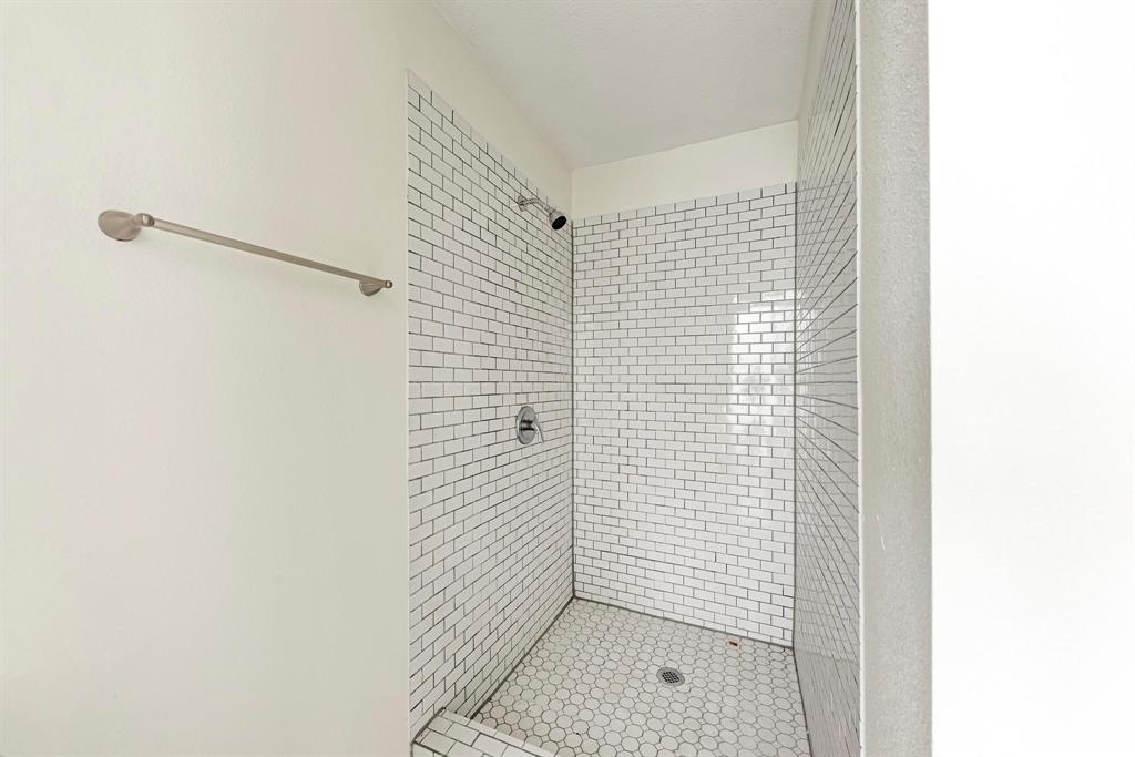 1010 West 23rd Street, Unit 2 Austin, TX 78705 - Photo 12 of 12 Photos were taken when property was vacant