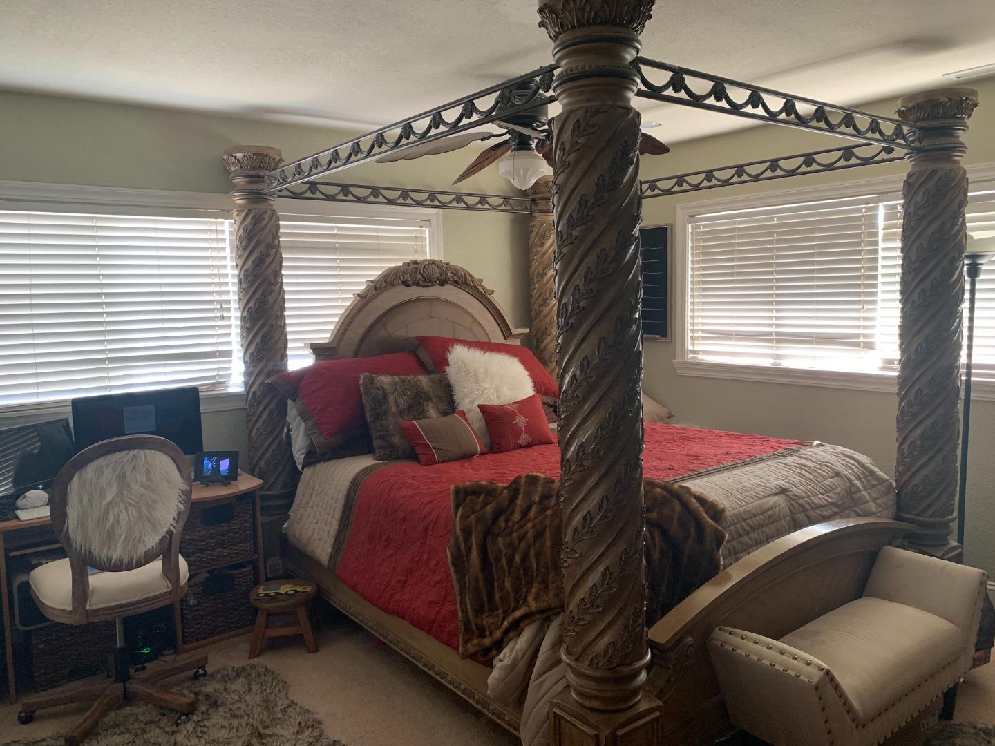 461 Soledad Street Soledad, CA 93960 - Photo 7 of 21 a bedroom with bed and a window