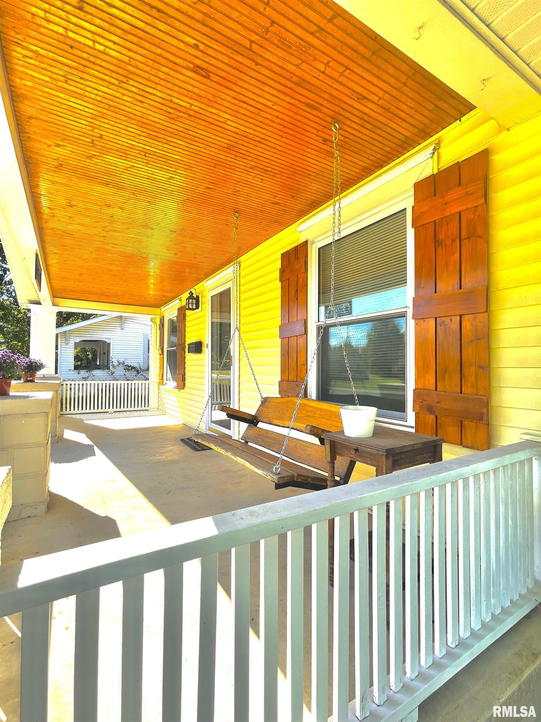 202 West 7th Street Flora, IL 62839 - Photo 7 of 50 Gallery Image 7