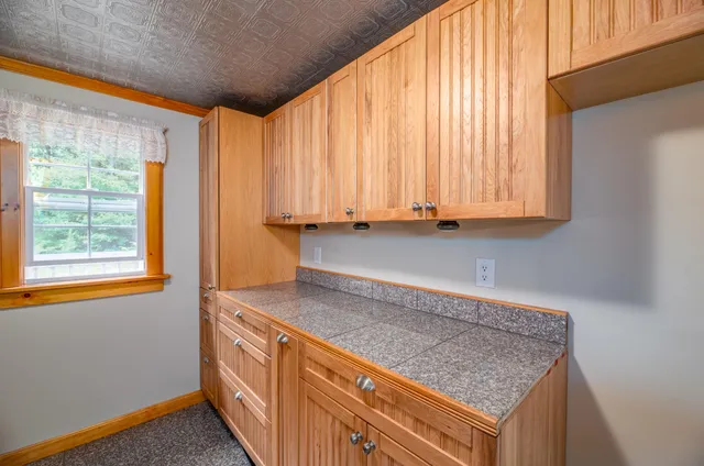 $299,900 | 14 Blt Lane, Farmingdale, ME 04344