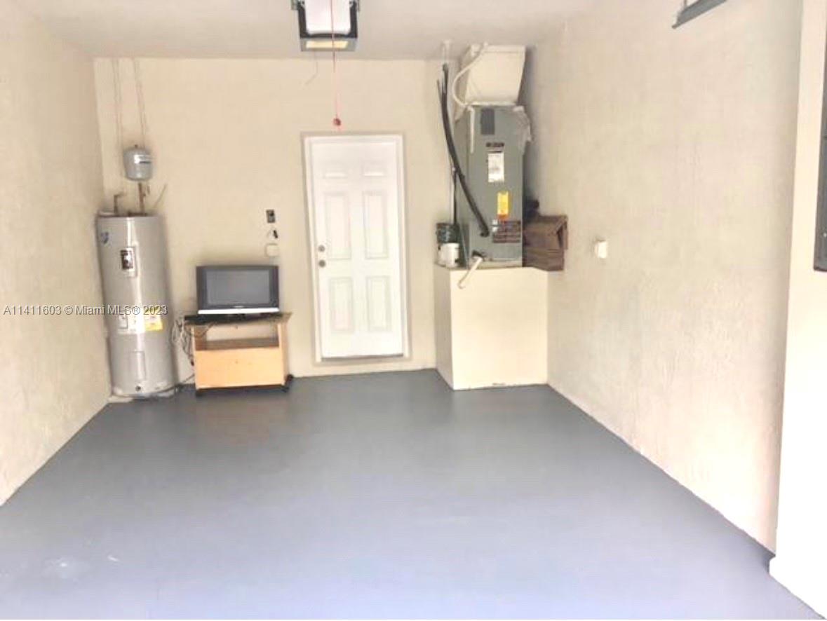 4322 Emerald Vista Lake Worth, FL 33461 - Photo 40 of 40 an entryway to room with a window