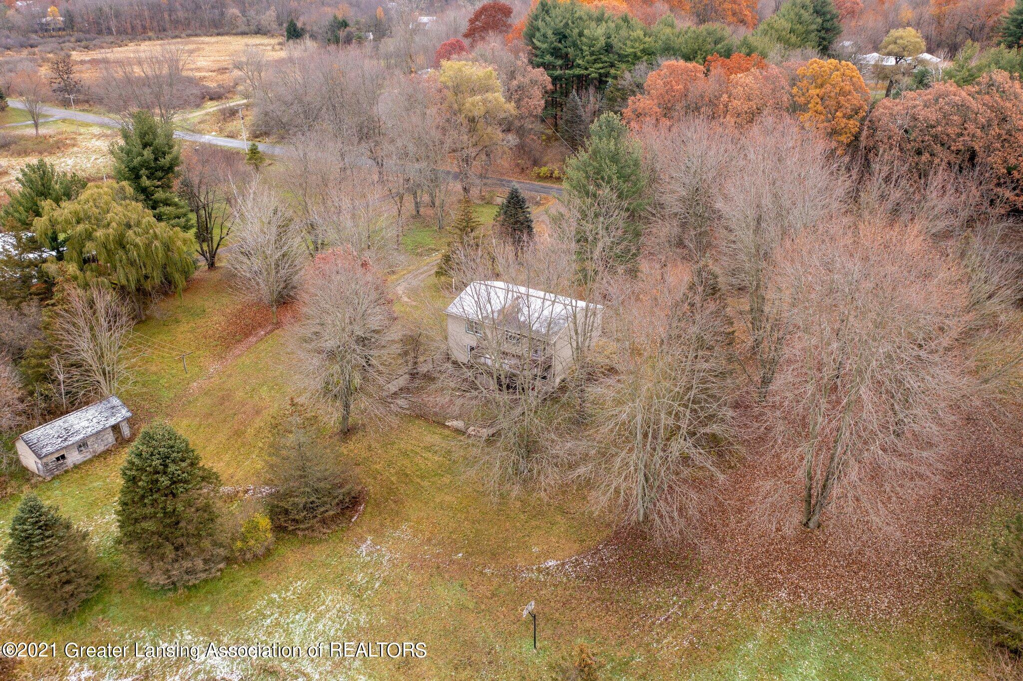 861 Wolverine Road Mason, MI 48854 - Photo 8 of 43 10-web-or-mls-DJI_0134-HDR
