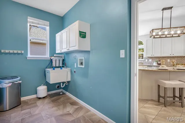 $699,900 | 365 Remington Way Drive, Ballwin, MO 63021