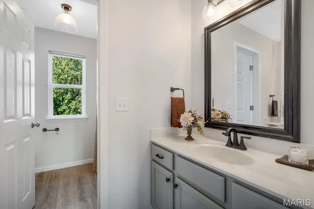 $699,900 | 365 Remington Way Drive, Ballwin, MO 63021