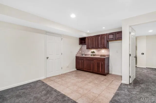 $699,900 | 365 Remington Way Drive, Ballwin, MO 63021