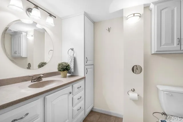 $699,900 | 365 Remington Way Drive, Ballwin, MO 63021