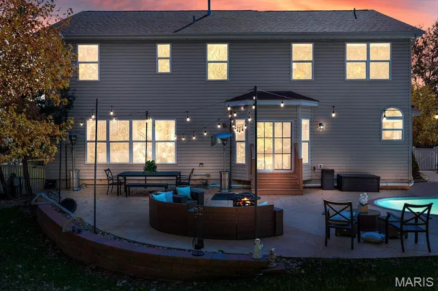 $699,900 | 365 Remington Way Drive, Ballwin, MO 63021