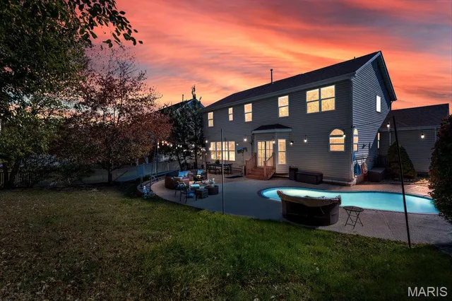 $699,900 | 365 Remington Way Drive, Ballwin, MO 63021