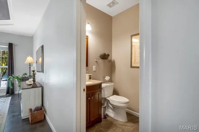 $699,900 | 365 Remington Way Drive, Ballwin, MO 63021