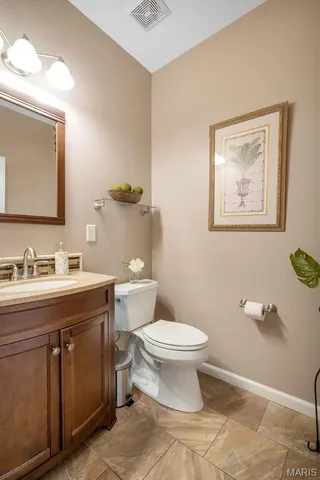 $699,900 | 365 Remington Way Drive, Ballwin, MO 63021