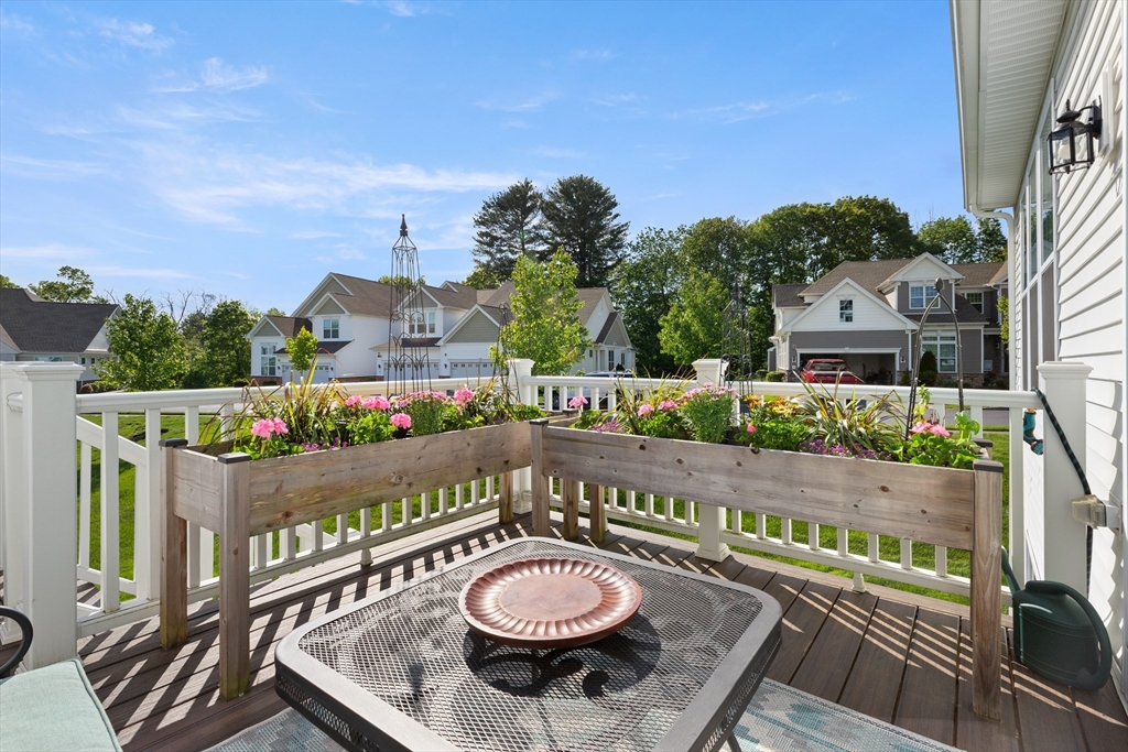 7 Hummingbird Way, Unit 150 Methuen, MA 01844 - Photo 24 of 41