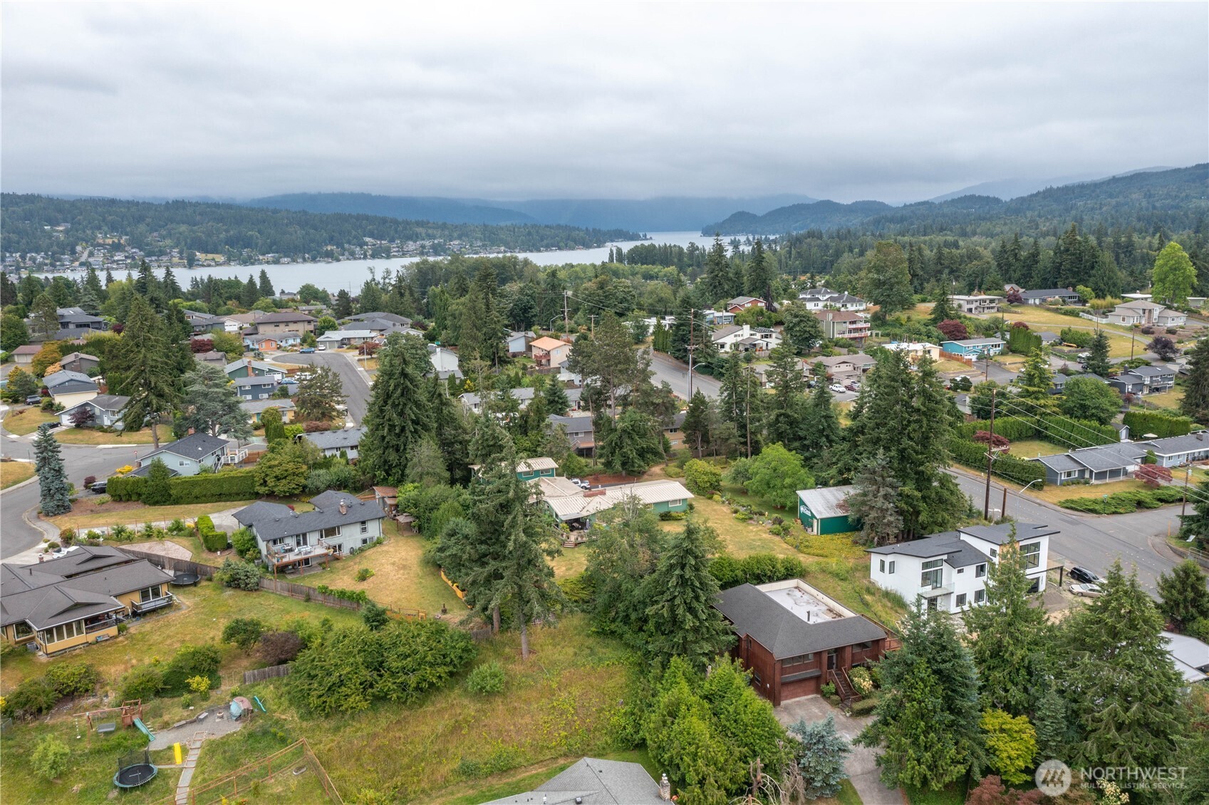 2526 Vining Street Bellingham, WA 98226 - Photo 4 of 36