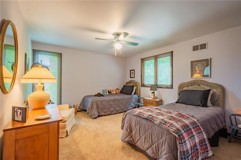 552 Harrogate Road Pittsburgh, PA 15241 - Photo 13 of 25 Gallery Image 13