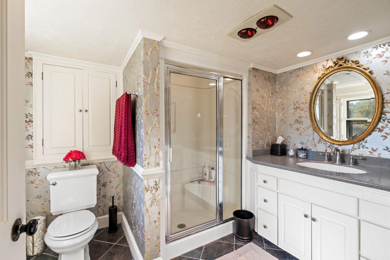 660 Exeter Road Hampton, NH 03842 - Photo 16 of 40