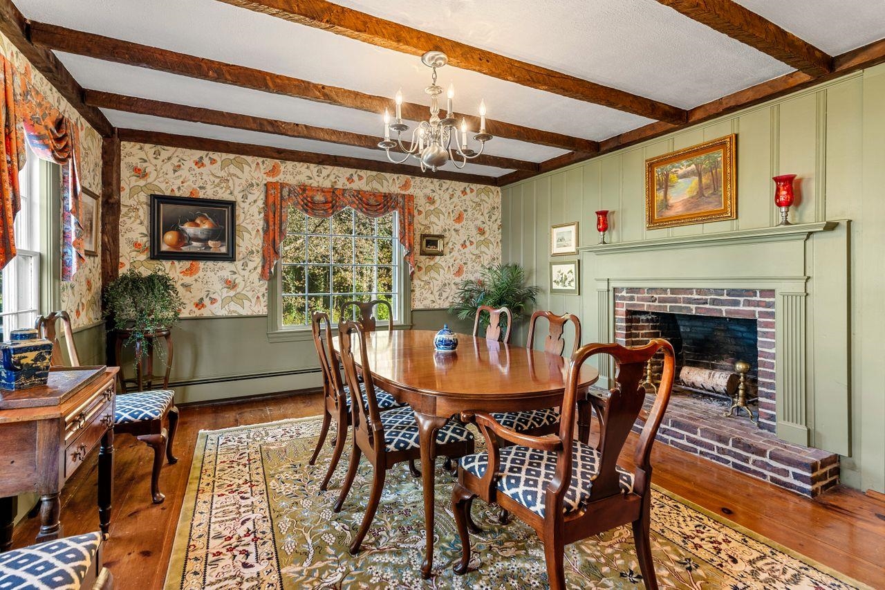 660 Exeter Road Hampton, NH 03842 - Photo 5 of 40