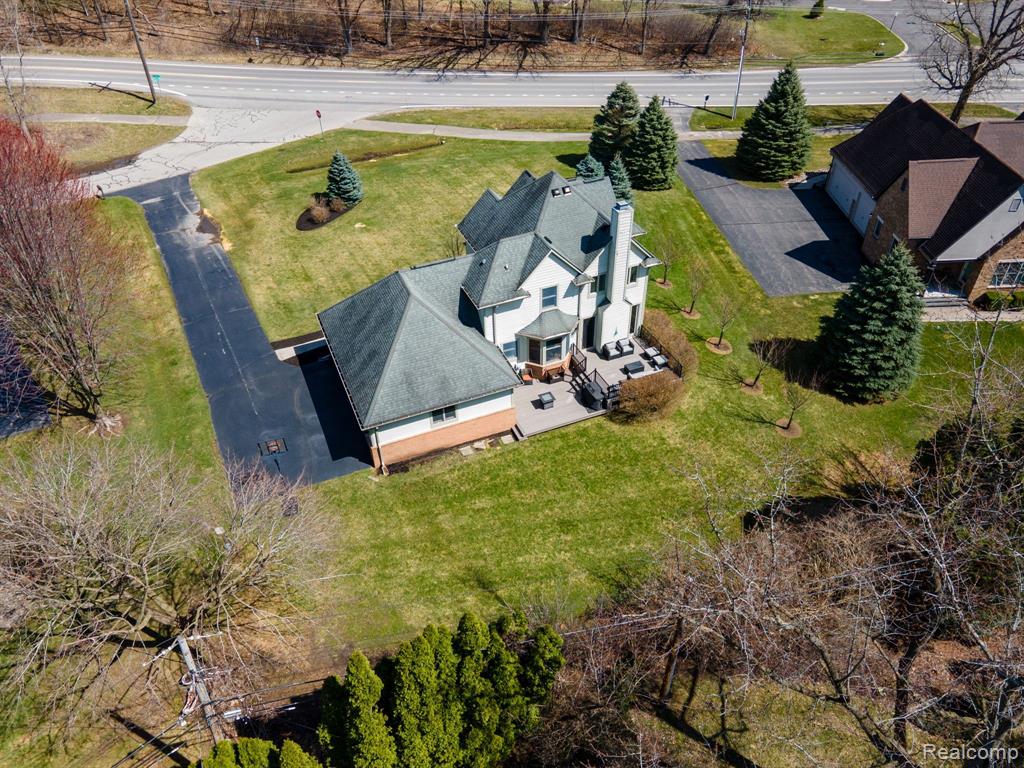 411 Cherry Tree Lane Rochester Hills, MI 48306 - Photo 57 of 61