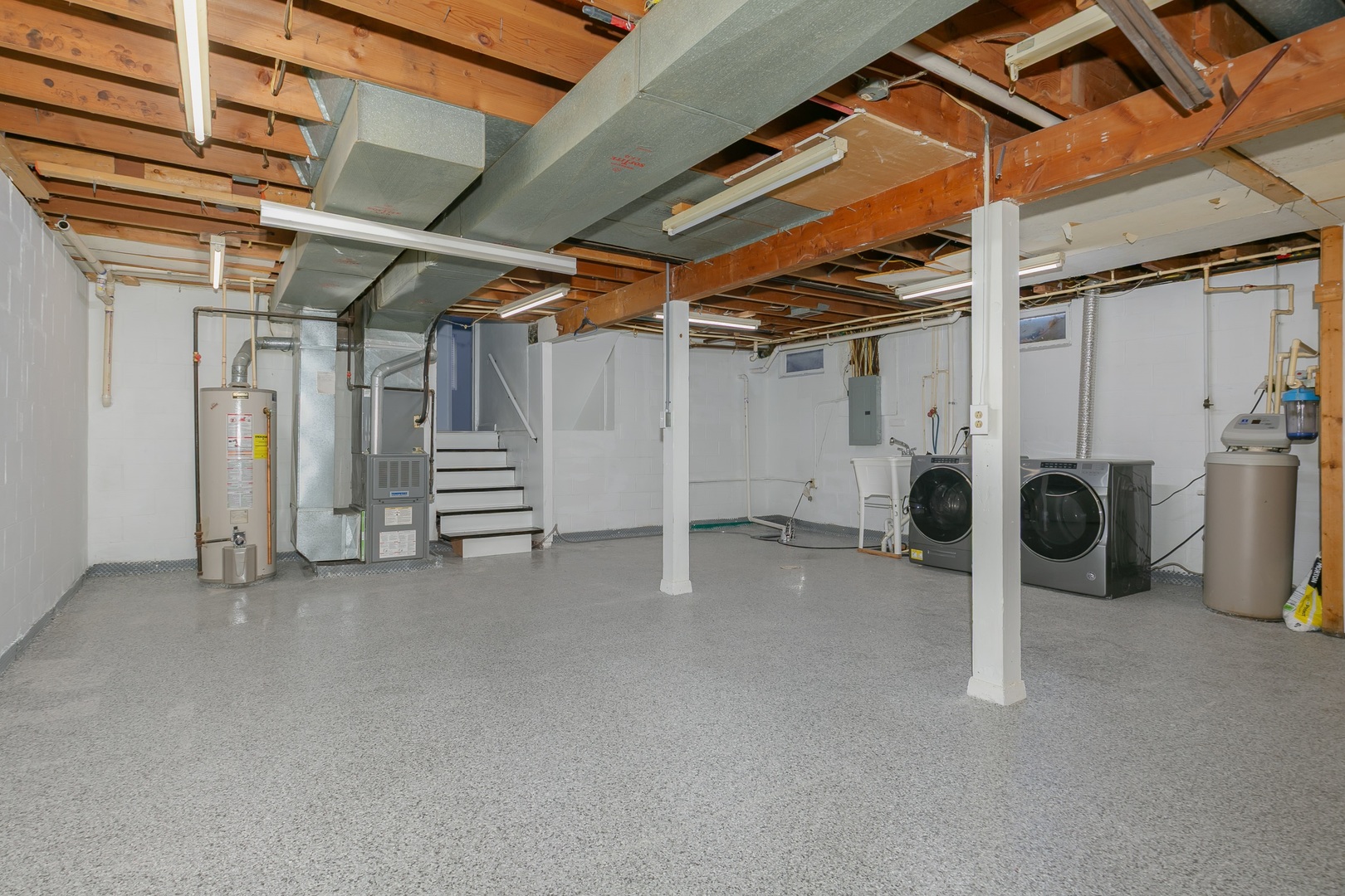 11622 27th Street West Milan, IL 61264 - Photo 40 of 49 a view of a room with gym equipment