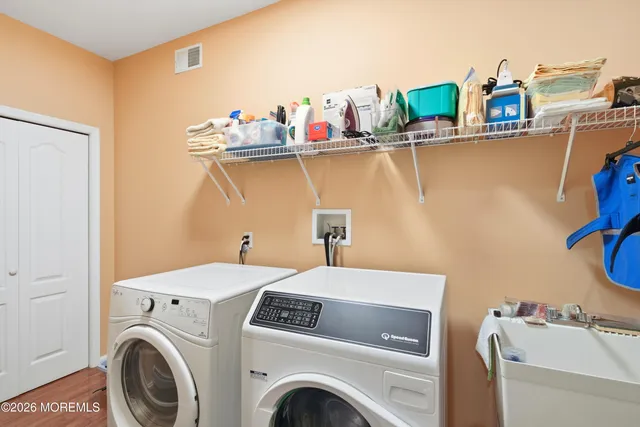 $1,100,000 | 39 Rodeo Drive, West Creek, NJ 08092