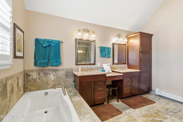 $1,100,000 | 39 Rodeo Drive, West Creek, NJ 08092