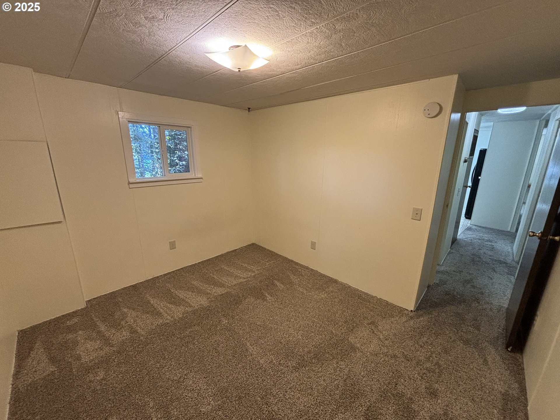 5336 Buckskin Bob Florence, OR 97439 - Photo 28 of 36 a view of a refrigerator in a kitchen