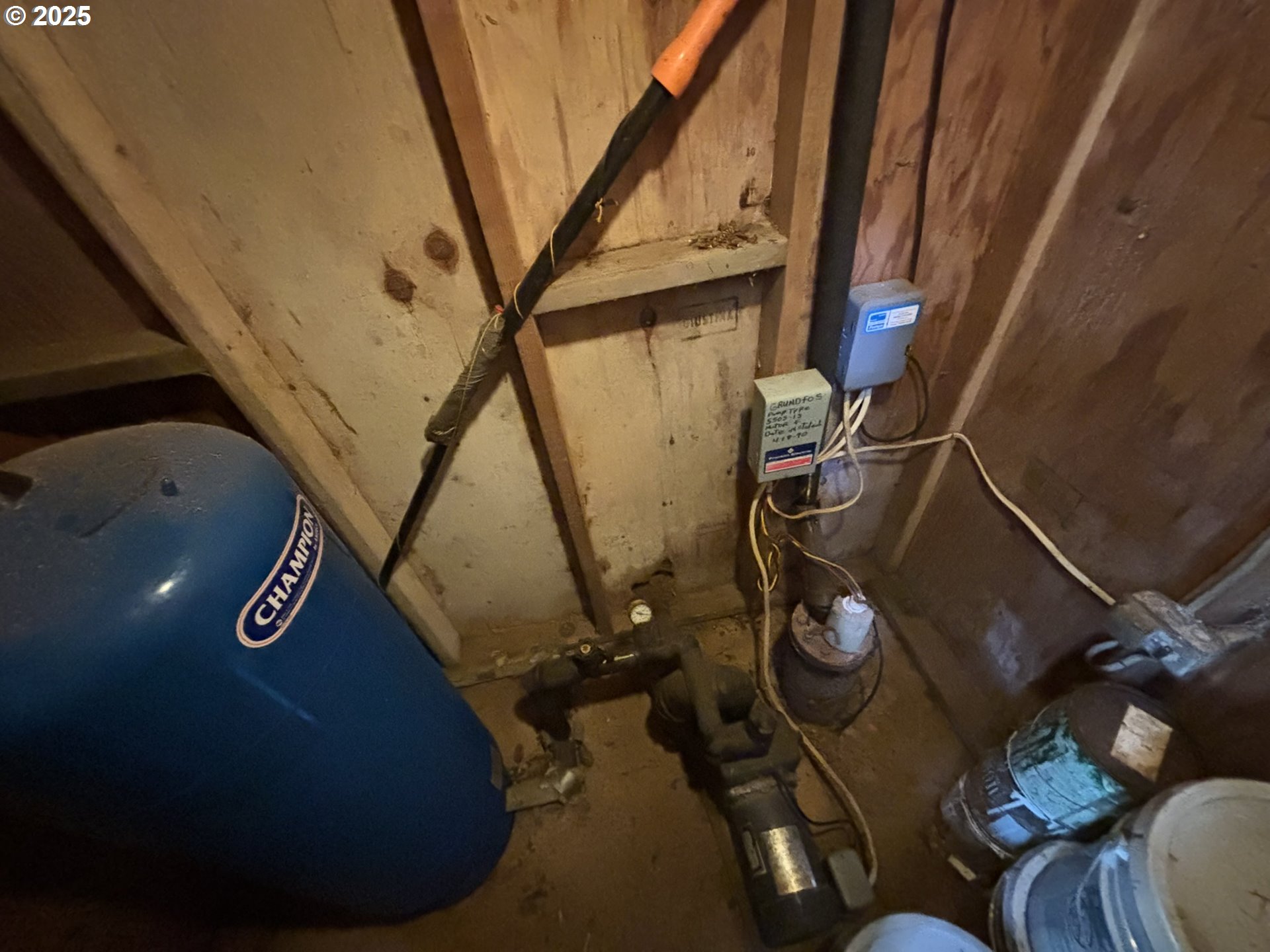 5336 Buckskin Bob Florence, OR 97439 - Photo 36 of 36 a view of gym